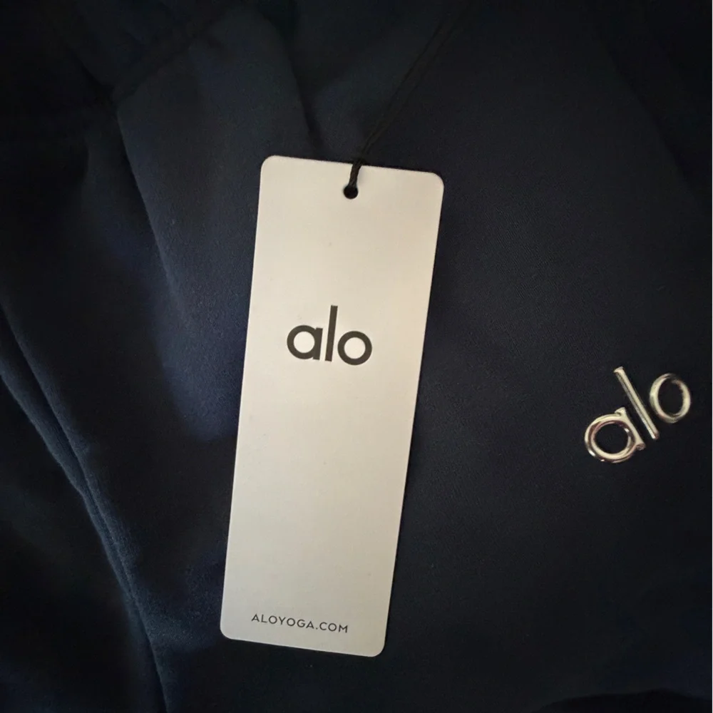 Alo Yoga Accolade Sweatpant – Navy – Size XS – NWT